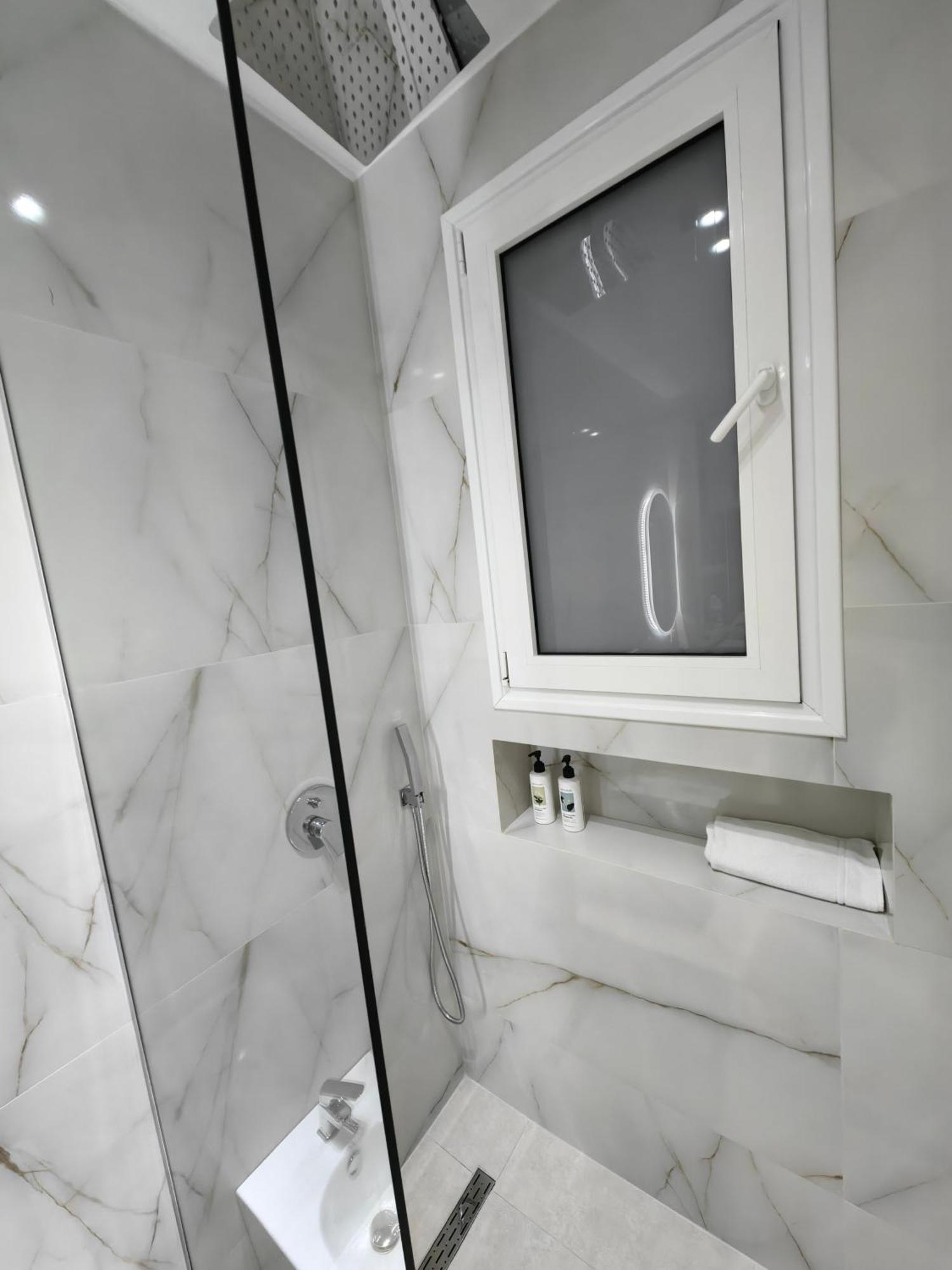Vlorë Lungomare Luxury Sea View Apartaments חדר תמונה