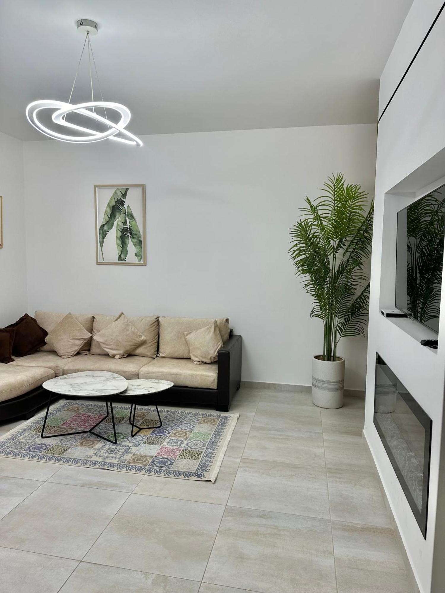Vlorë Lungomare Luxury Sea View Apartaments מראה חיצוני תמונה
