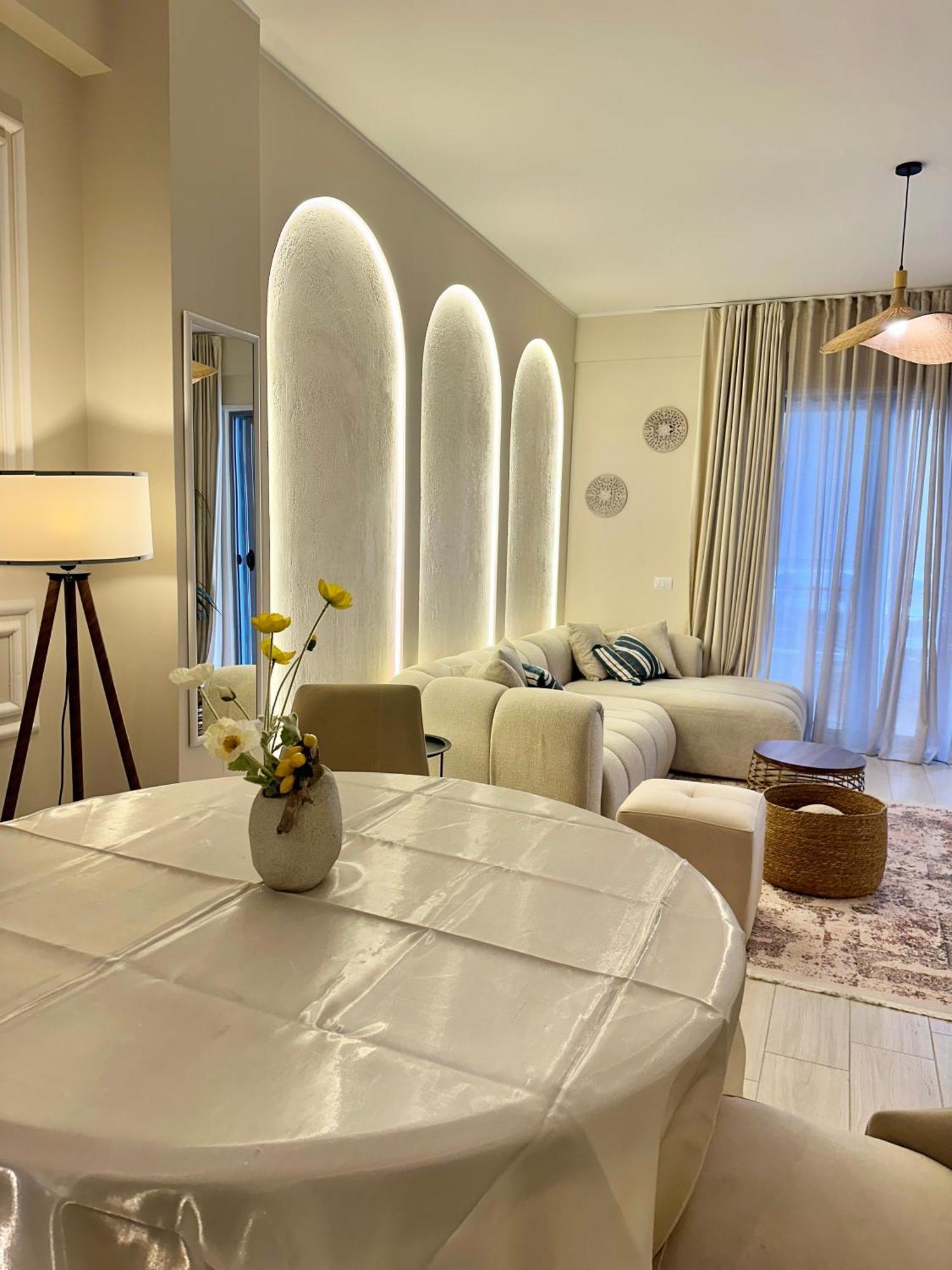 Vlorë Lungomare Luxury Sea View Apartaments מראה חיצוני תמונה